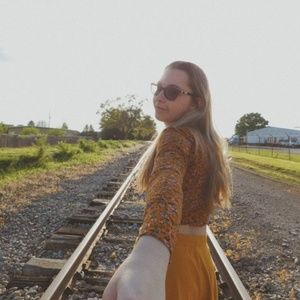 Meet your Posher, Catherine